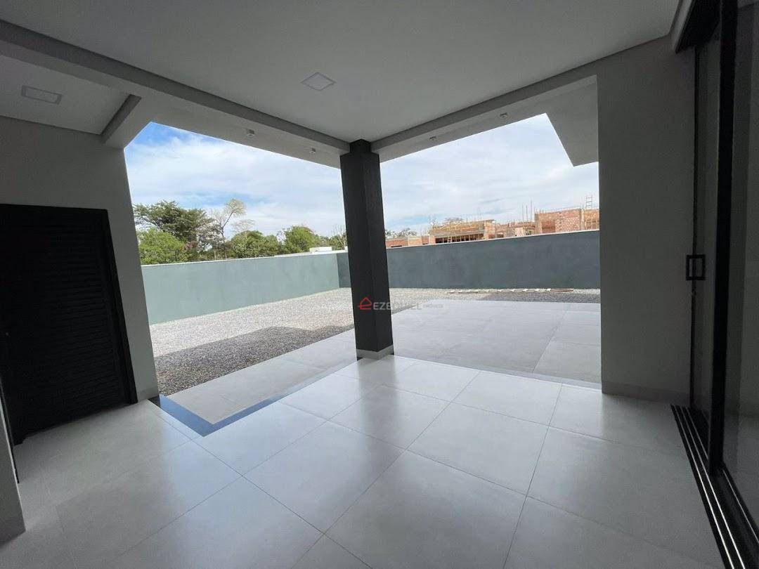 Casa à venda com 3 quartos, 155m² - Foto 7