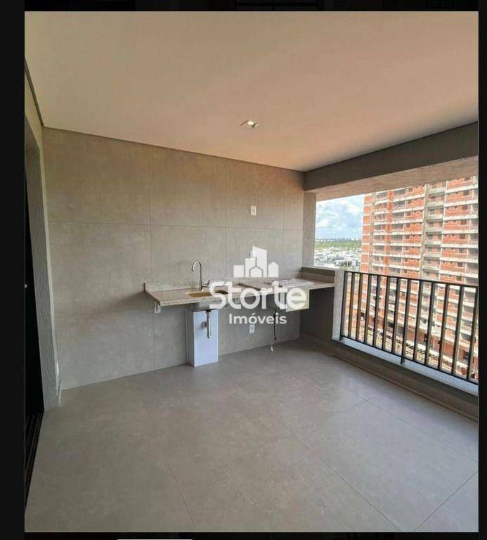 Apartamento para alugar com 3 quartos, 117m² - Foto 3