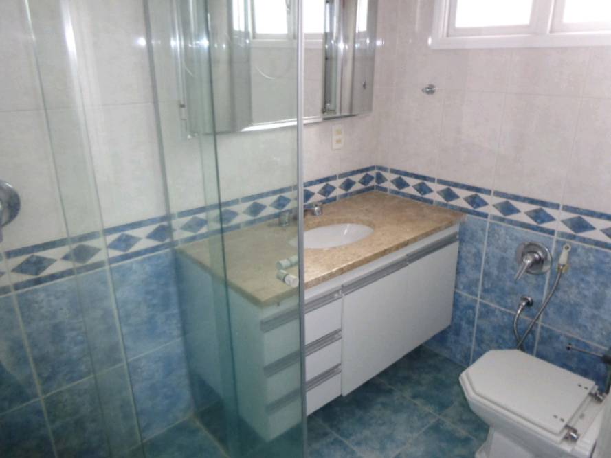 Apartamento para alugar com 2 quartos, 104m² - Foto 13