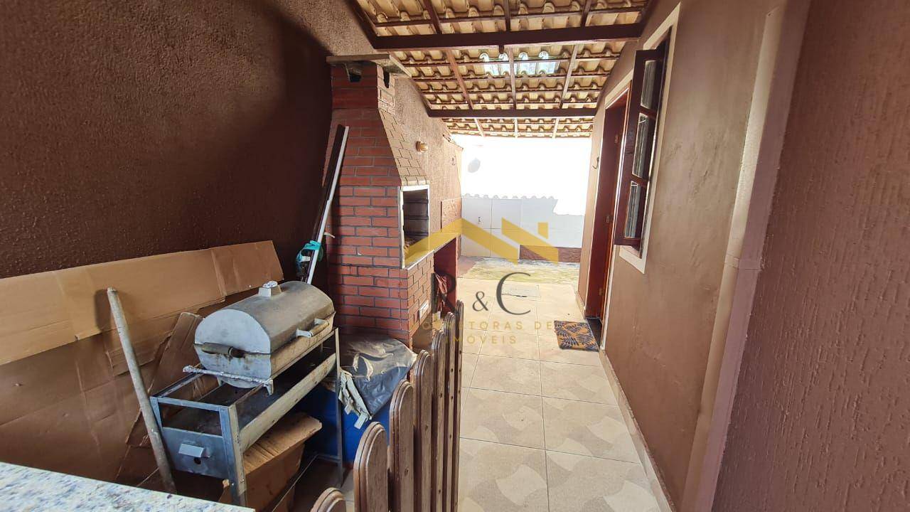 Casa à venda com 3 quartos, 150m² - Foto 11