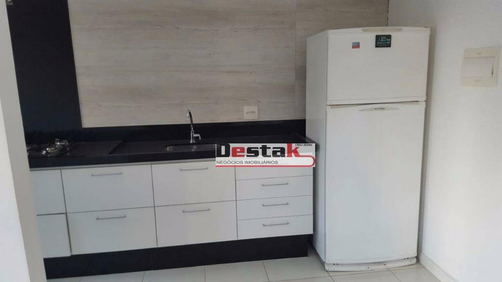 Apartamento à venda com 2 quartos, 72m² - Foto 3