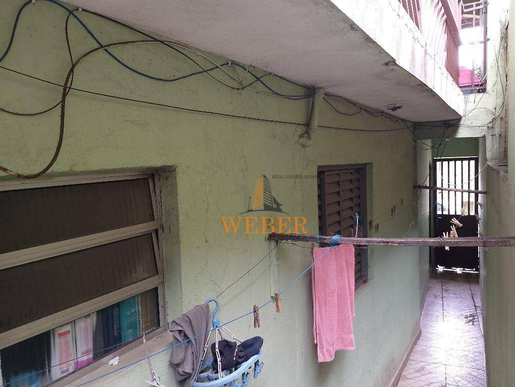 Sobrado à venda com 3 quartos, 200m² - Foto 4