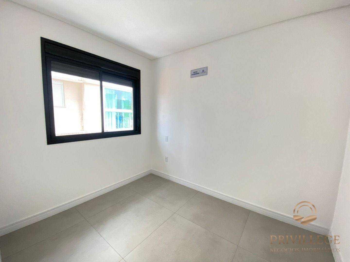 Apartamento à venda com 3 quartos, 76m² - Foto 12