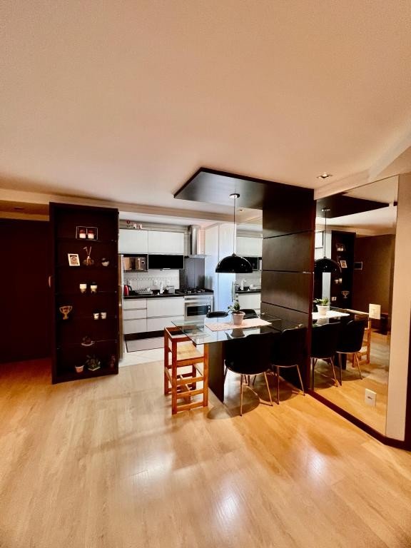 Apartamento à venda com 2 quartos, 57m² - Foto 3