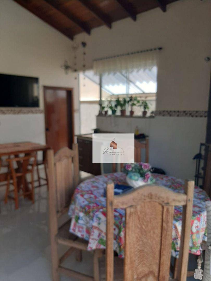 Sobrado à venda com 4 quartos, 240m² - Foto 5