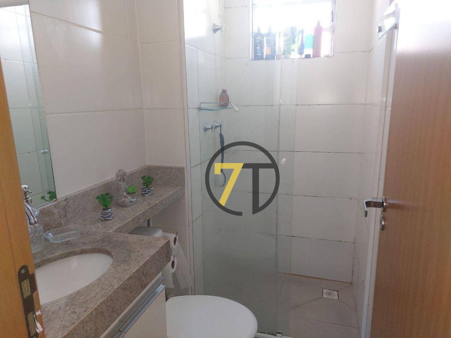 Apartamento à venda com 2 quartos, 40m² - Foto 13