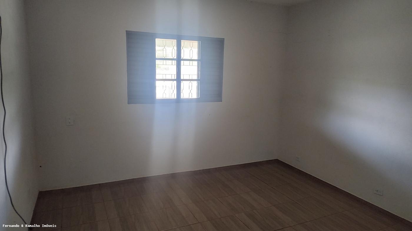 Casa à venda com 2 quartos, 380m² - Foto 14