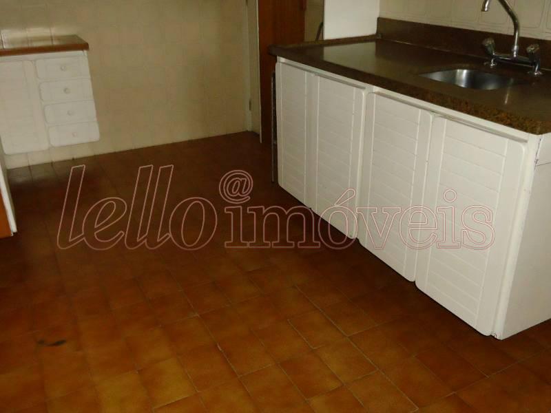 Apartamento para alugar com 3 quartos, 106m² - Foto 18