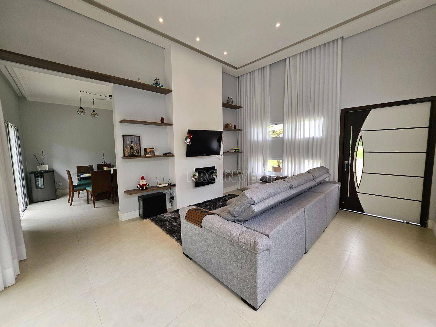 Casa de Condomínio à venda com 3 quartos, 210m² - Foto 4