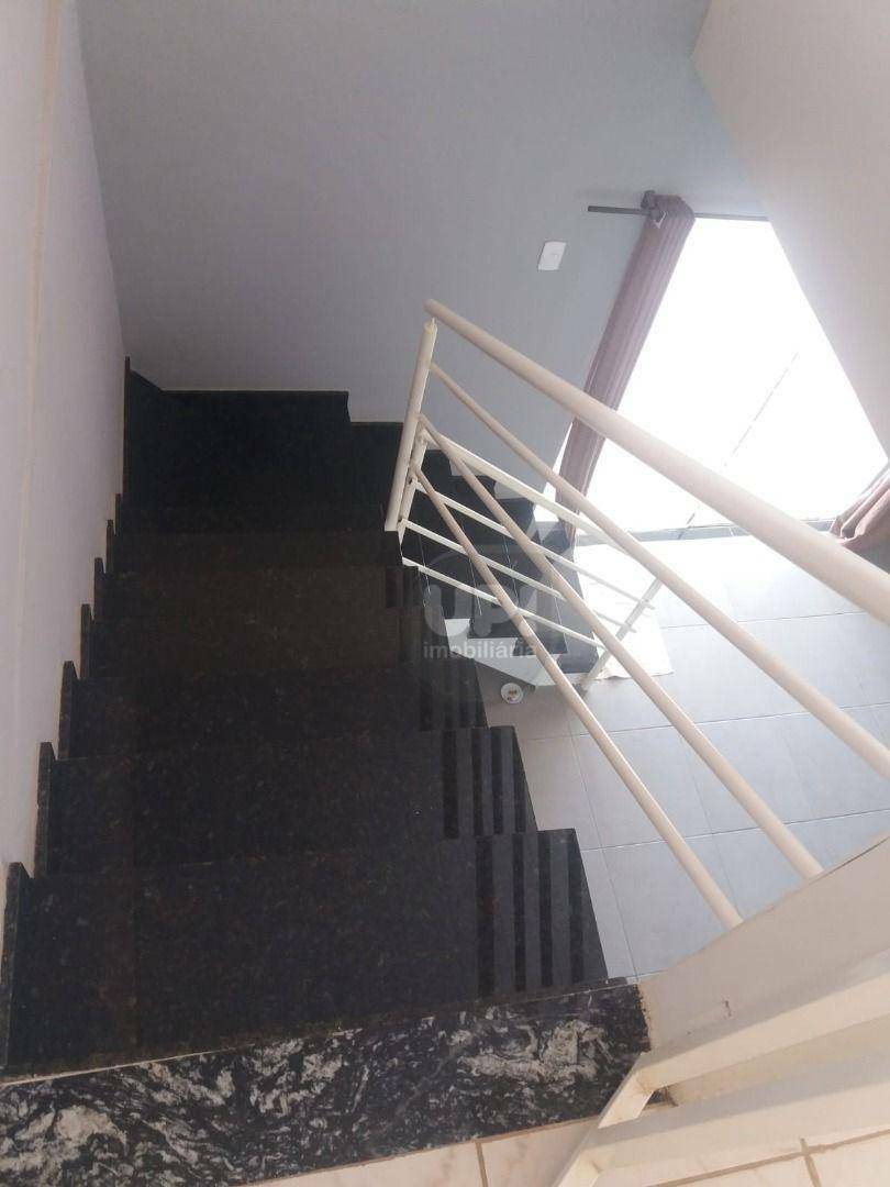 Chácara à venda com 2 quartos, 350m² - Foto 3