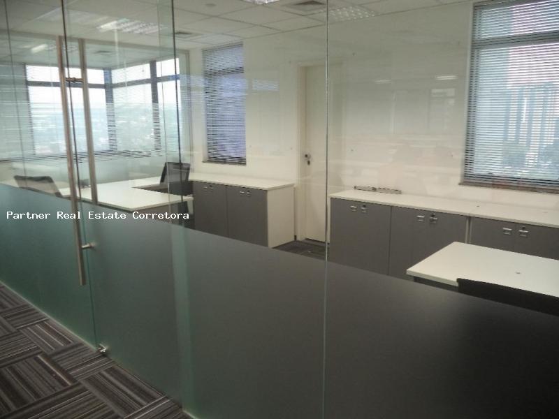 Conjunto Comercial-Sala para alugar com 1 quarto, 300m² - Foto 11