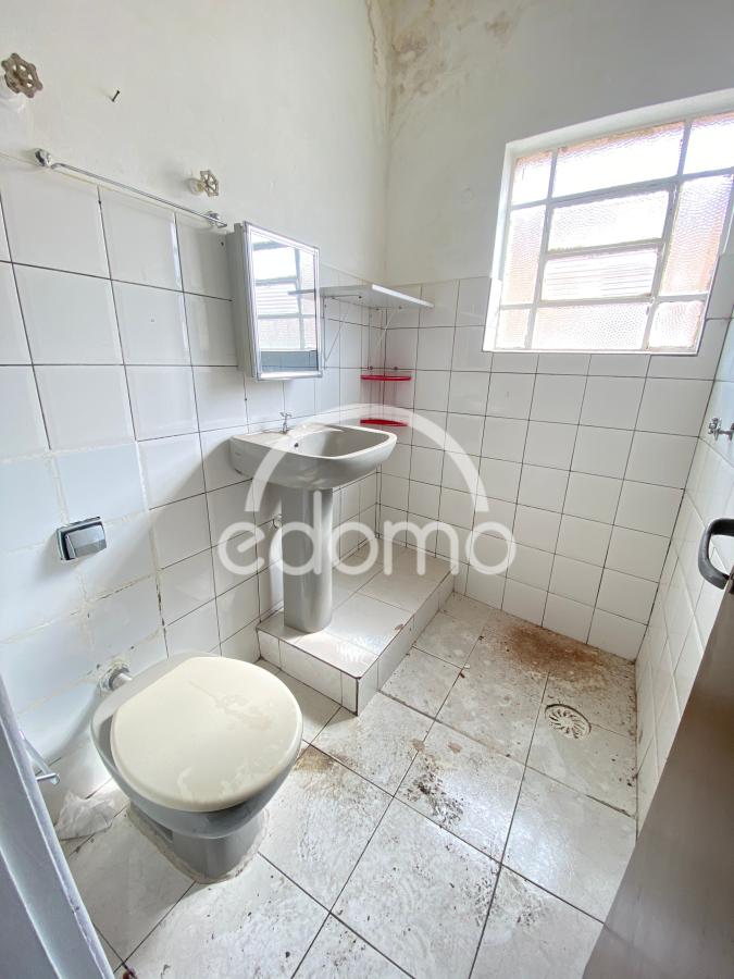 Casa à venda com 2 quartos, 30m² - Foto 18