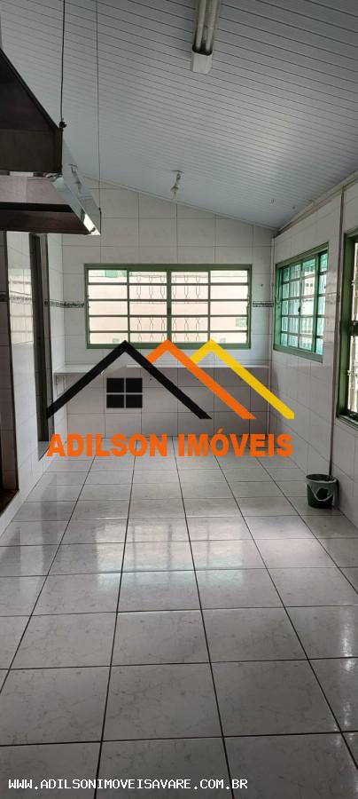 Casa à venda com 2 quartos, 300m² - Foto 7