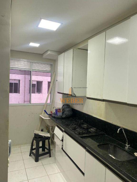 Apartamento à venda com 2 quartos, 42m² - Foto 9