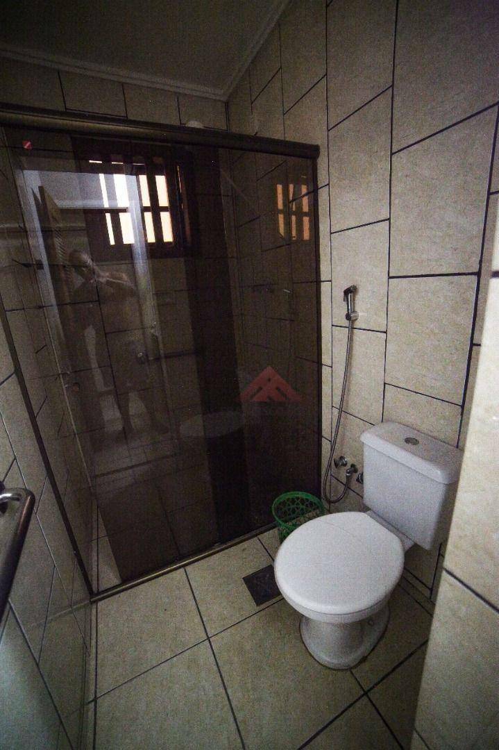 Casa de Condomínio à venda com 7 quartos, 412m² - Foto 30