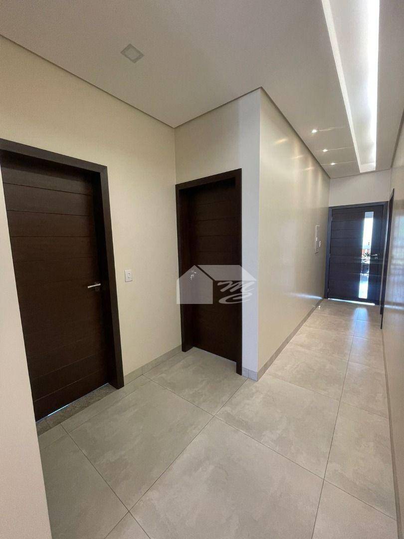 Casa à venda com 4 quartos, 250m² - Foto 6