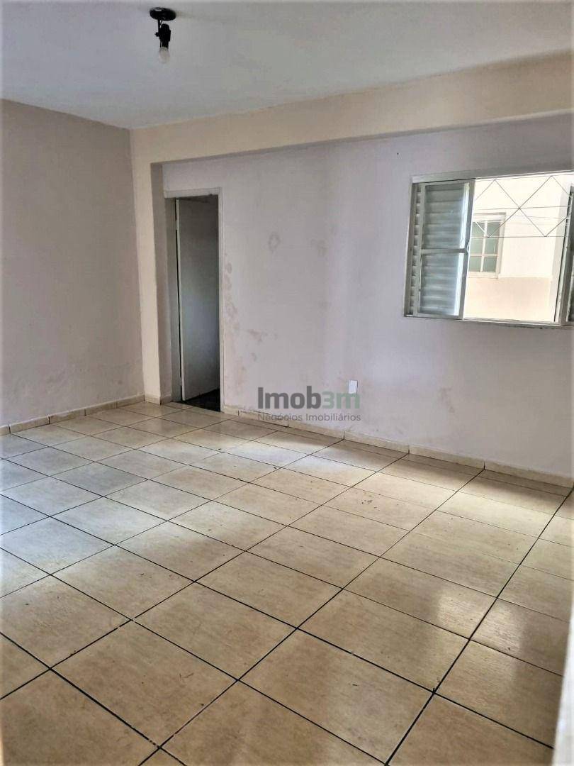 Casa à venda com 3 quartos, 200m² - Foto 17