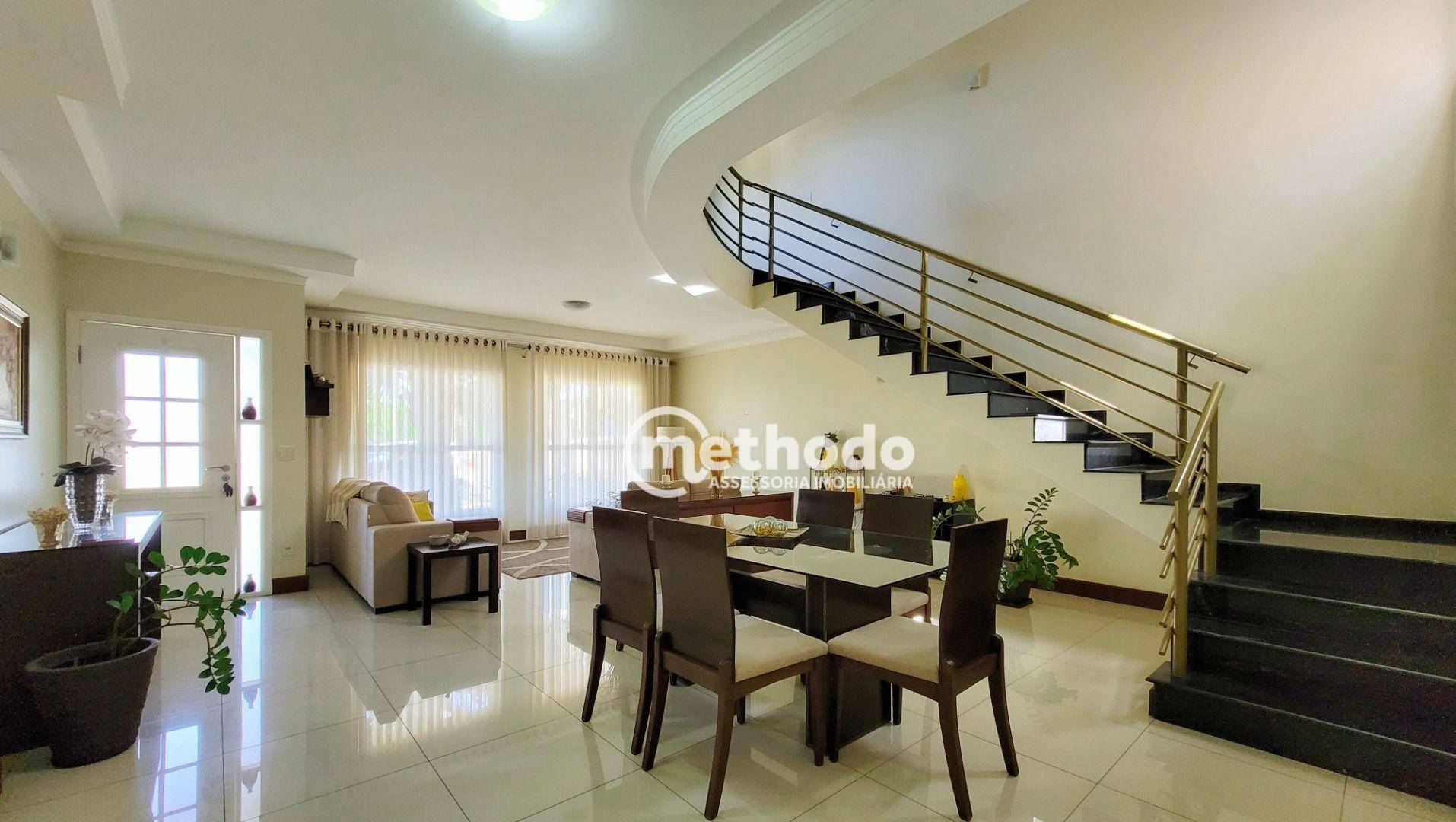 Casa de Condomínio à venda com 4 quartos, 250m² - Foto 4