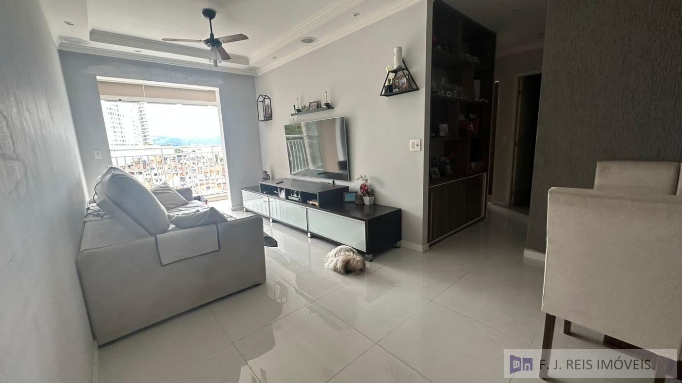 Apartamento à venda com 3 quartos, 77m² - Foto 3