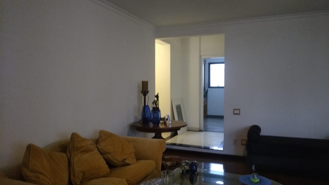 Apartamento à venda com 4 quartos, 186m² - Foto 2