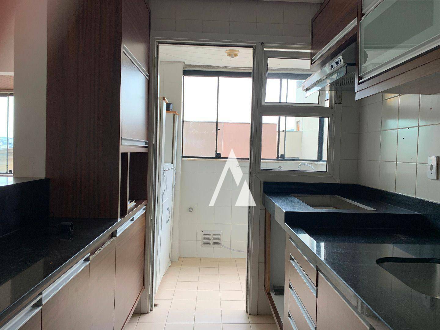 Apartamento à venda com 2 quartos, 72m² - Foto 20