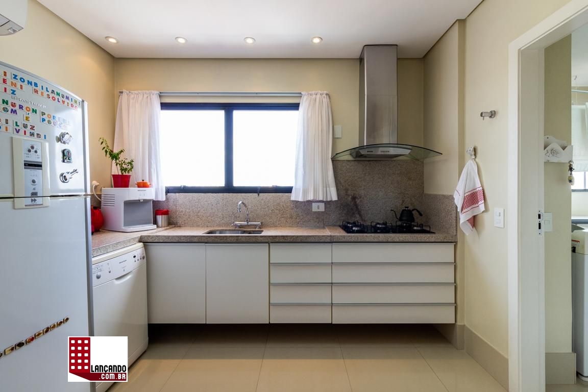 Apartamento à venda com 3 quartos, 250m² - Foto 14