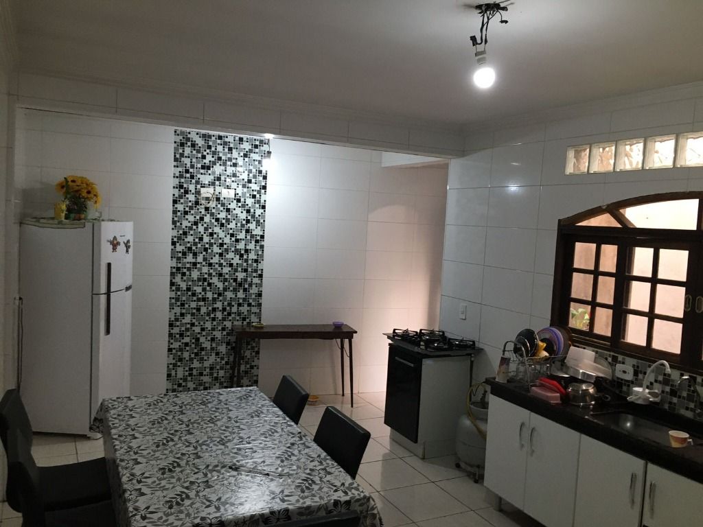 Sobrado à venda com 3 quartos, 244m² - Foto 14