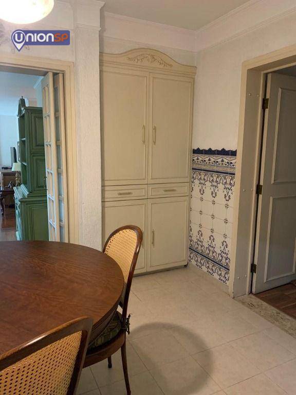 Apartamento à venda com 4 quartos, 213m² - Foto 19