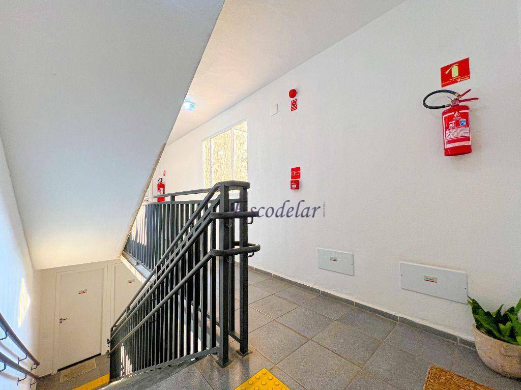 Apartamento à venda com 2 quartos, 40m² - Foto 22