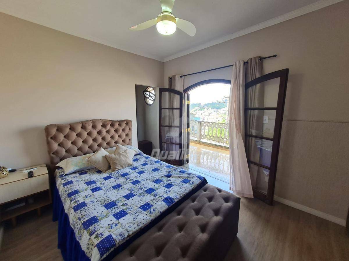 Sobrado à venda com 3 quartos, 250m² - Foto 11