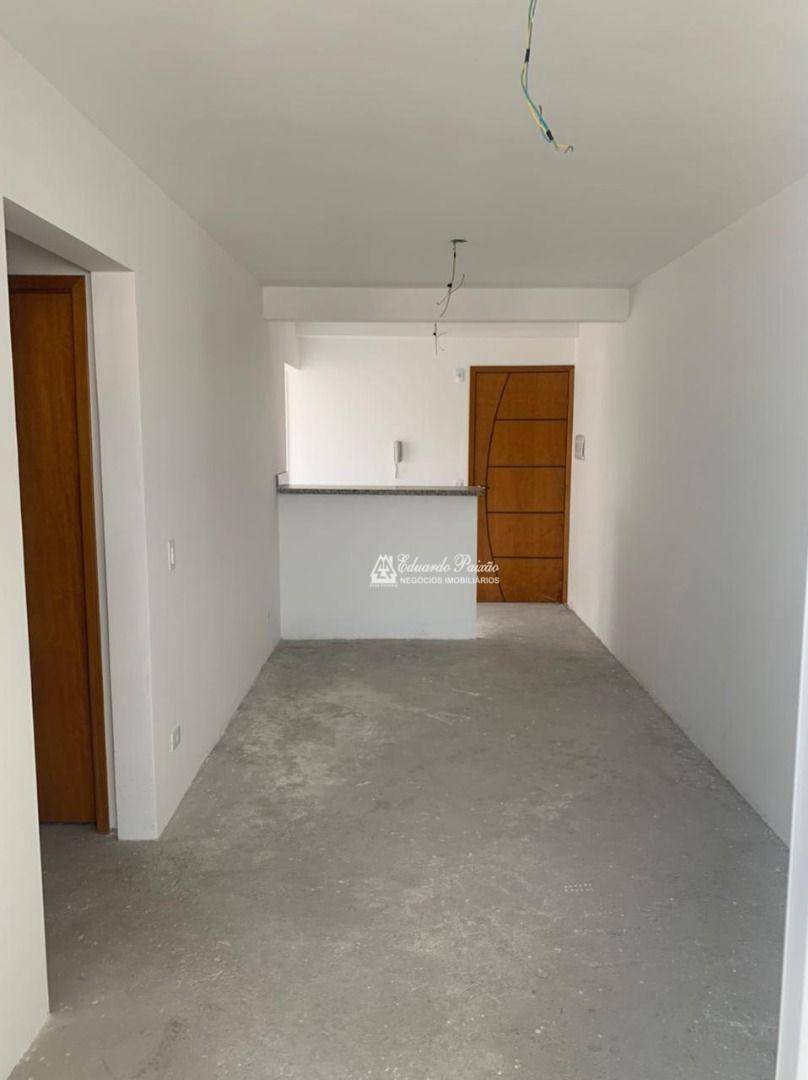 Apartamento à venda com 2 quartos, 65m² - Foto 3