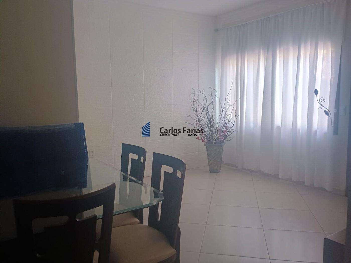 Casa à venda com 5 quartos, 200m² - Foto 2