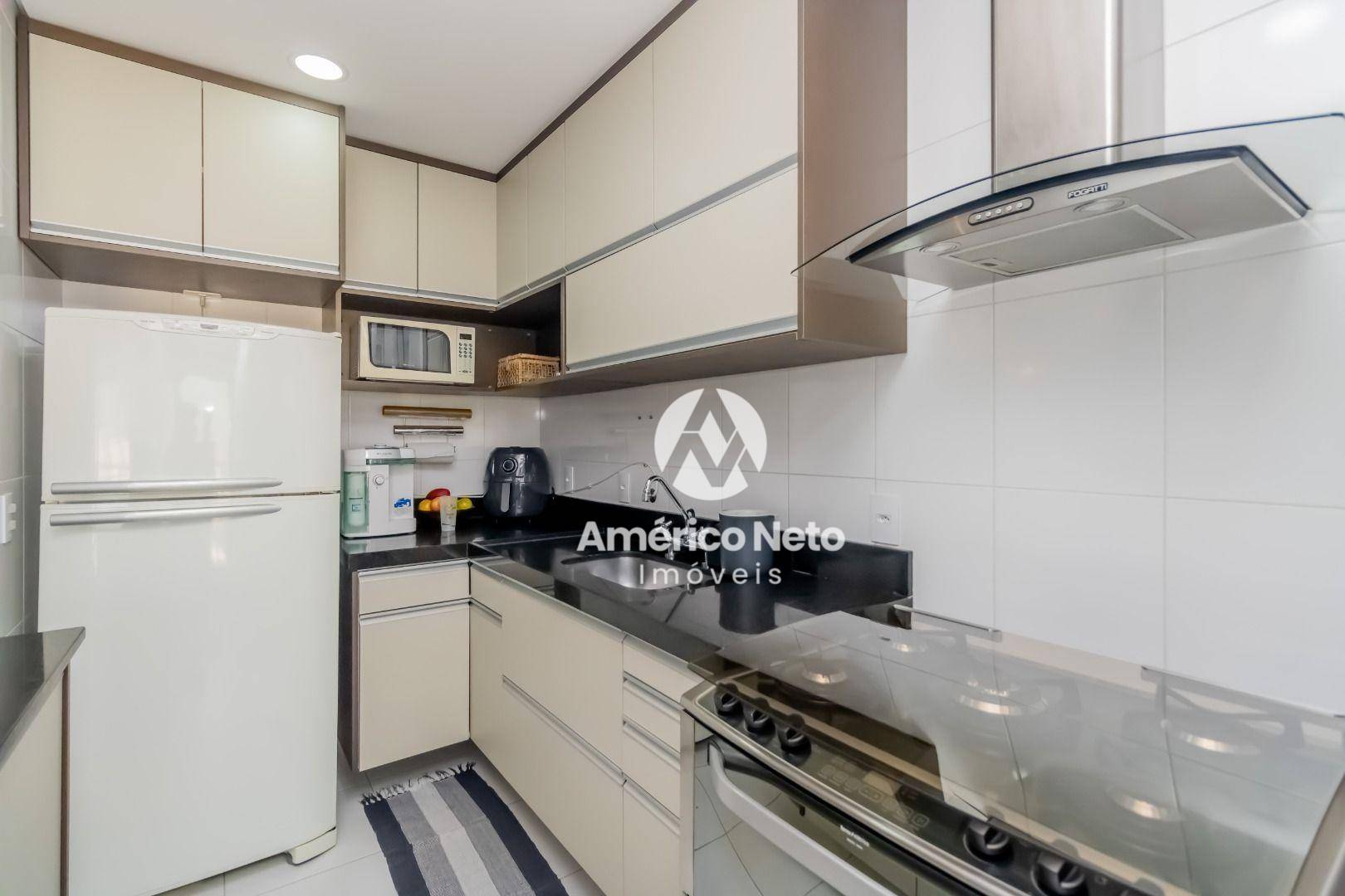 Apartamento à venda com 2 quartos, 69m² - Foto 10