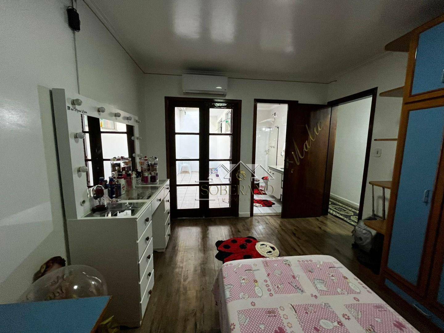 Casa à venda com 4 quartos, 400m² - Foto 18