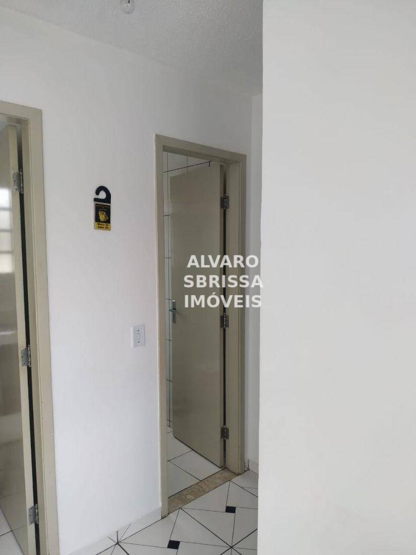 Apartamento à venda com 2 quartos, 49m² - Foto 3