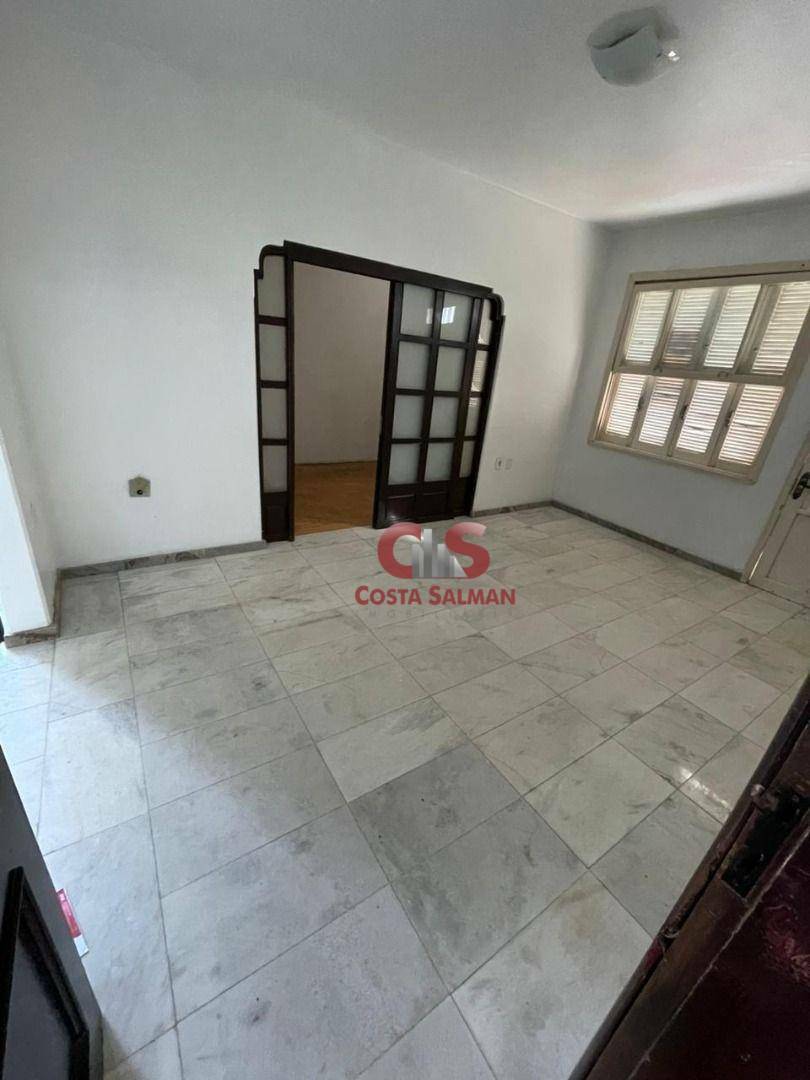 Apartamento à venda com 2 quartos, 70m² - Foto 4
