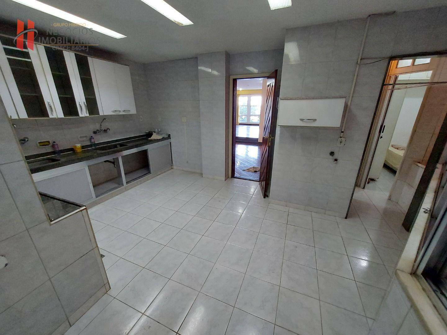 Apartamento à venda com 3 quartos, 210m² - Foto 41