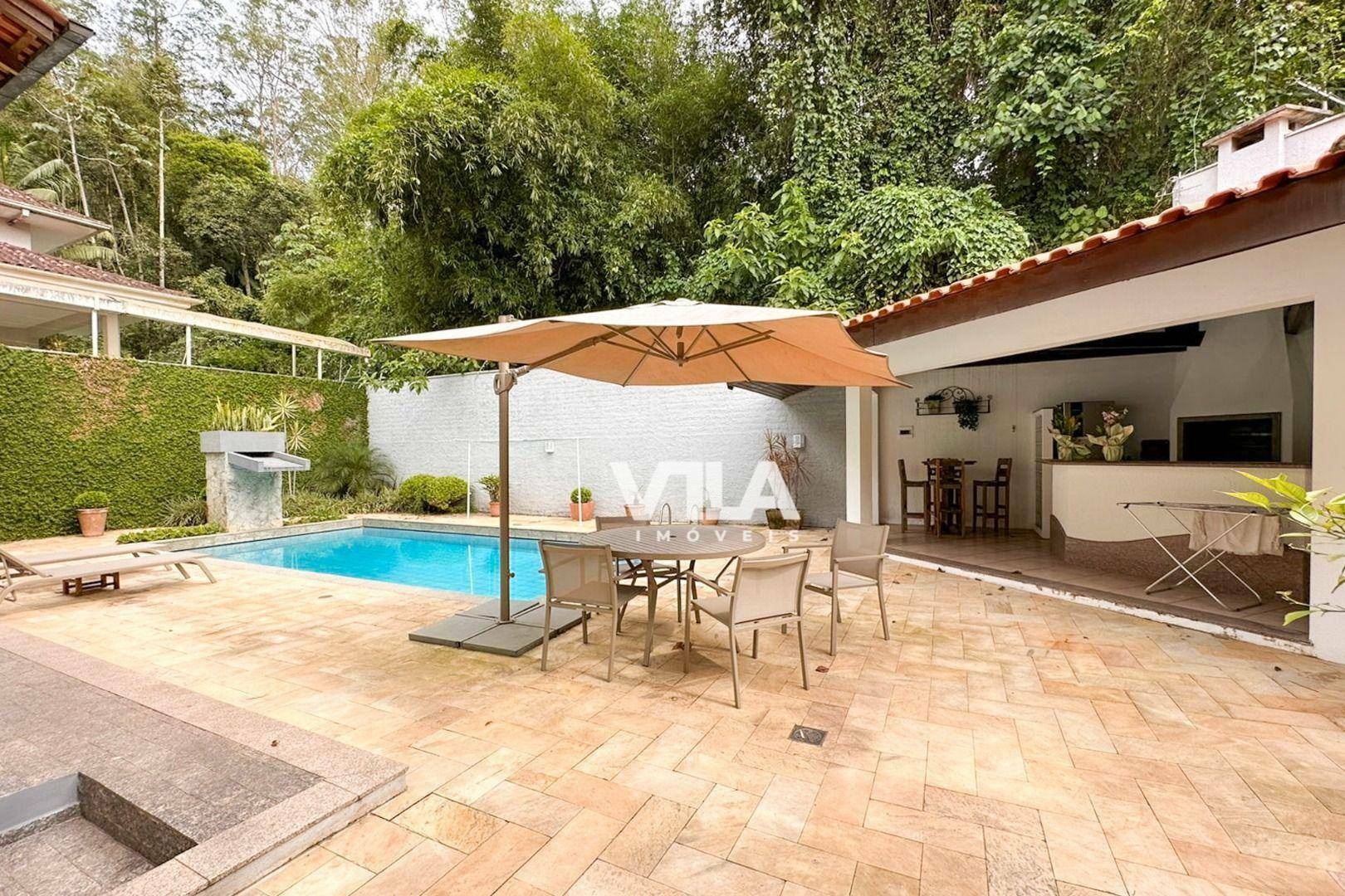 Casa à venda com 4 quartos, 400m² - Foto 1