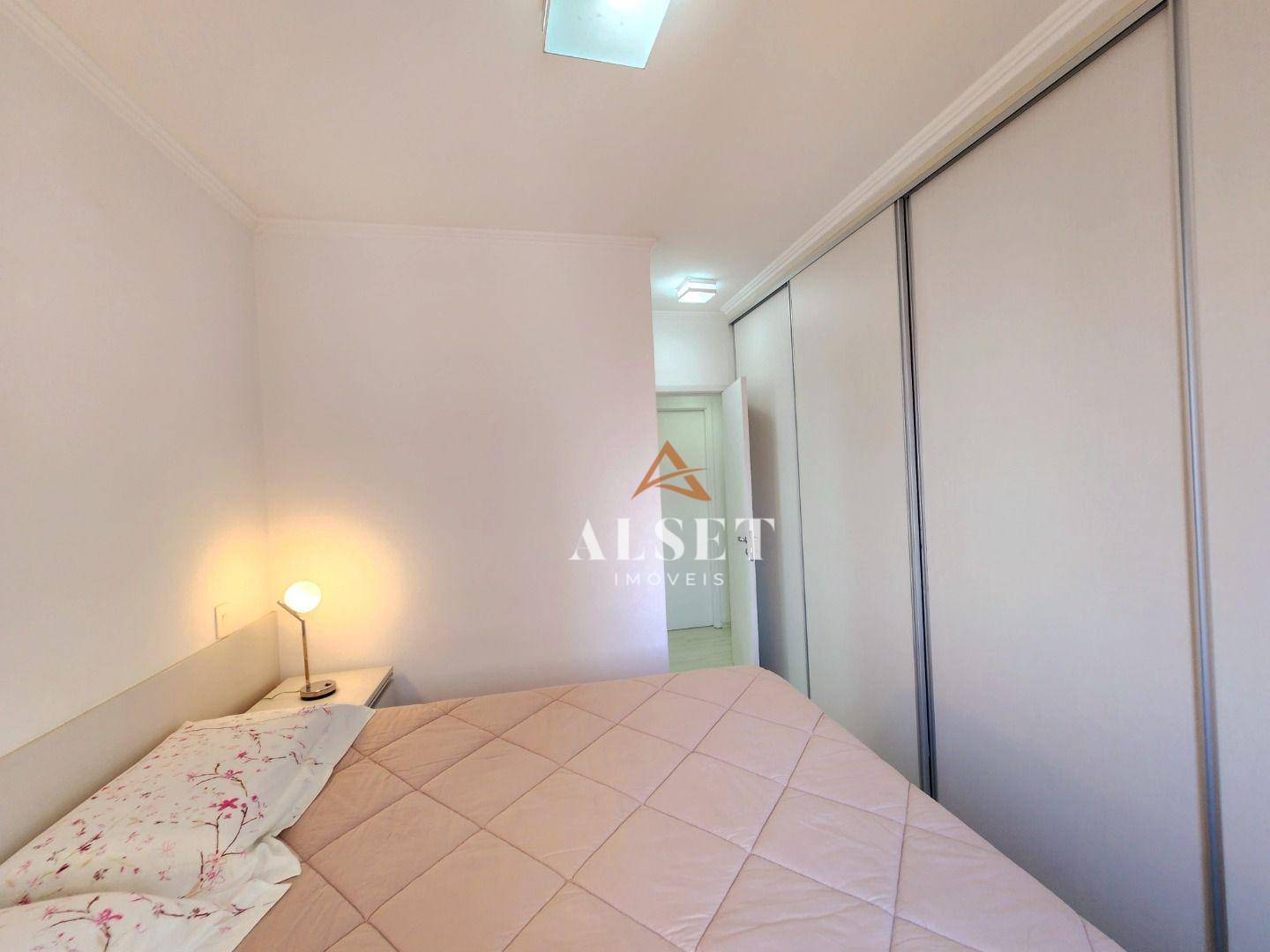 Apartamento à venda com 3 quartos, 86m² - Foto 22