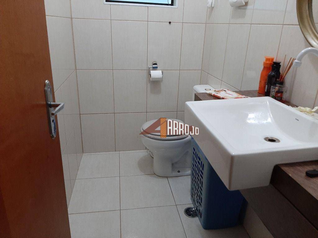 Sobrado à venda com 3 quartos, 109m² - Foto 2