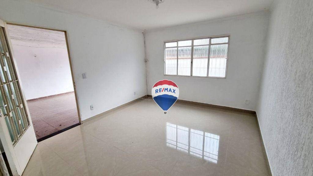 Casa para alugar com 2 quartos, 1M2 - Foto 5