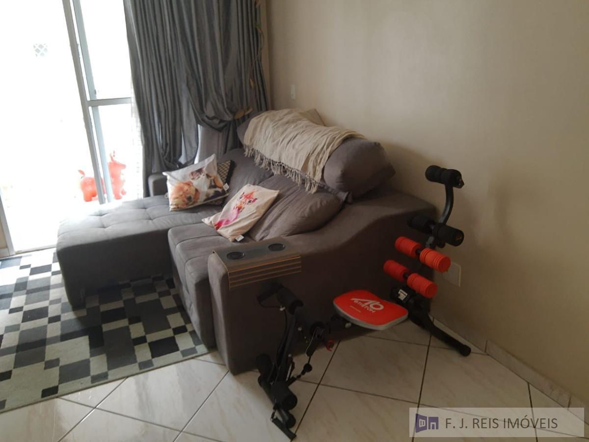 Apartamento à venda com 2 quartos, 62m² - Foto 8