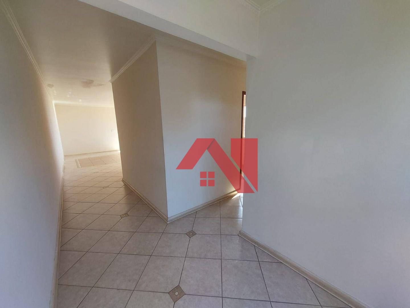 Casa para alugar com 5 quartos, 248m² - Foto 15