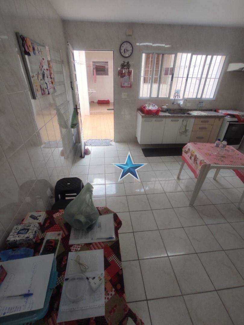 Sobrado à venda com 2 quartos, 90m² - Foto 17