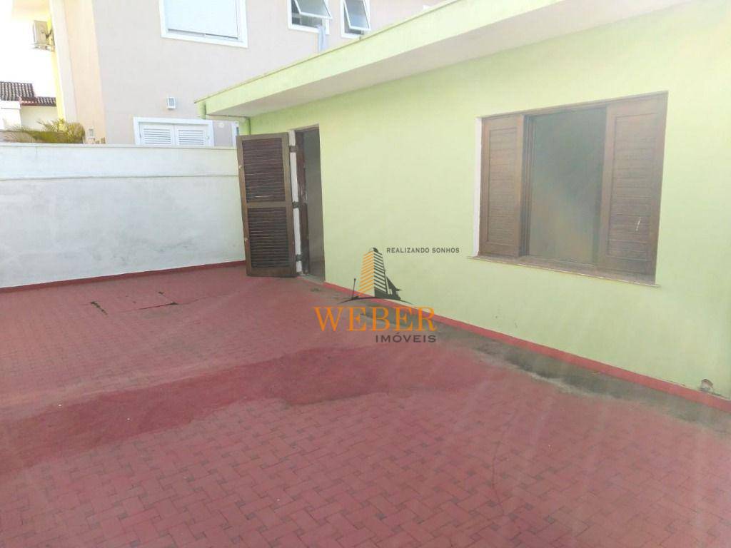 Casa à venda com 3 quartos, 200m² - Foto 12