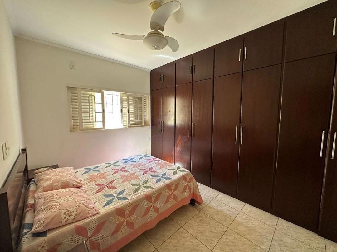Casa à venda com 3 quartos, 234m² - Foto 21