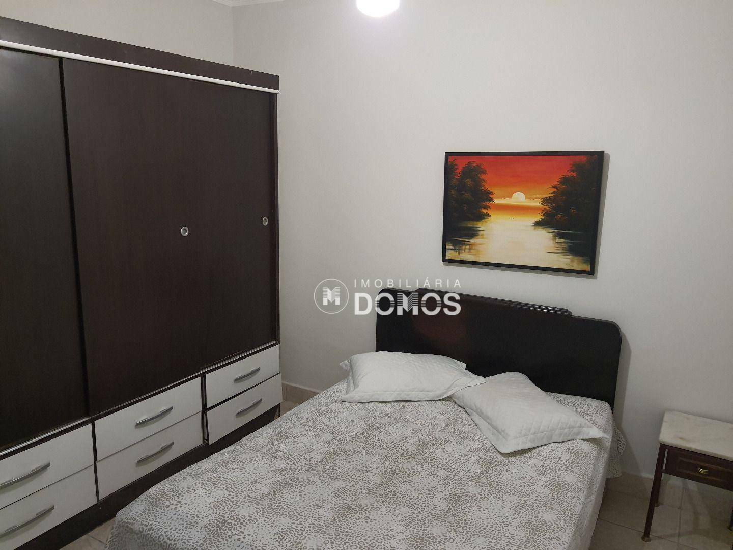 Casa à venda com 3 quartos, 200m² - Foto 4