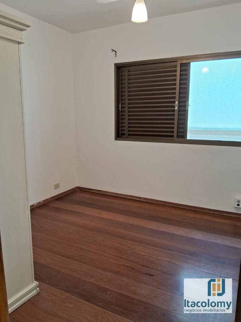 Casa de Condomínio para alugar com 3 quartos, 280m² - Foto 44