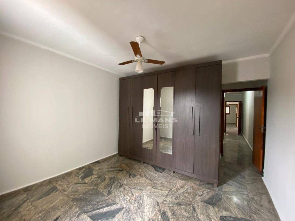 Casa para alugar com 2 quartos, 80m² - Foto 8