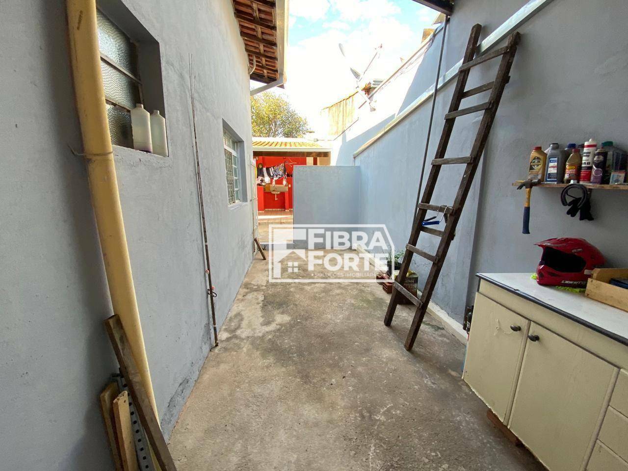 Casa à venda com 3 quartos, 215m² - Foto 26